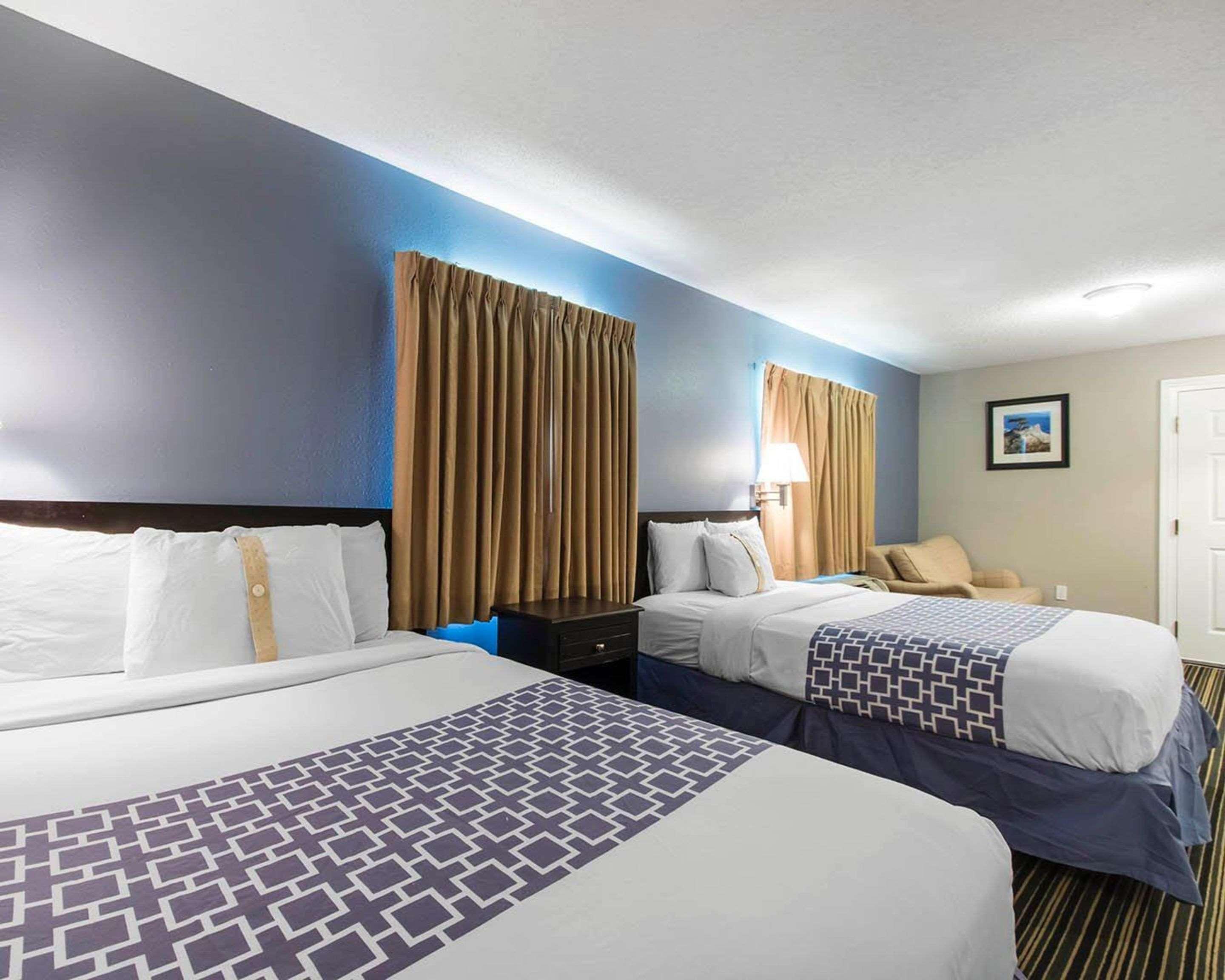 Suburban Extended Stay Hotel Naval Base Area Warrington Dış mekan fotoğraf