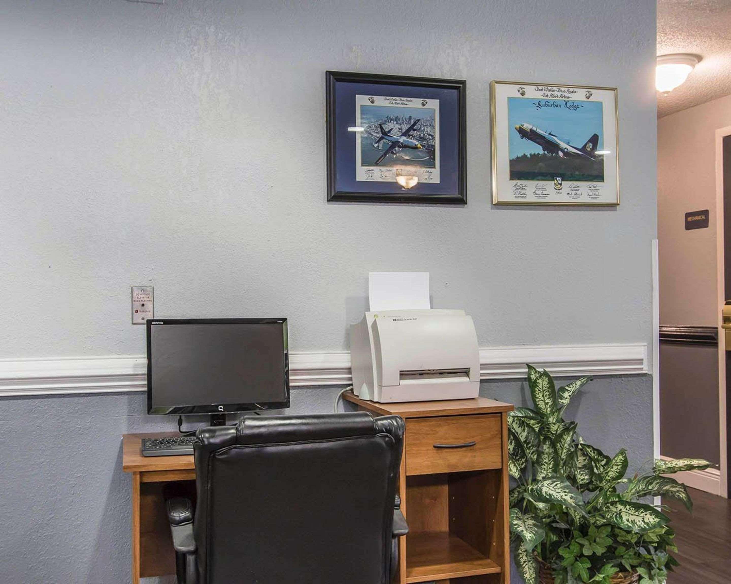 Suburban Extended Stay Hotel Naval Base Area Warrington Dış mekan fotoğraf