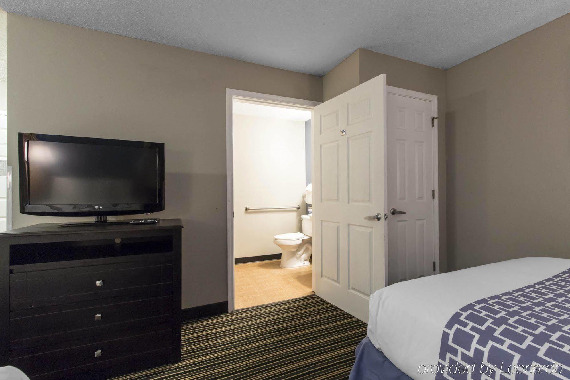 Suburban Extended Stay Hotel Naval Base Area Warrington Dış mekan fotoğraf