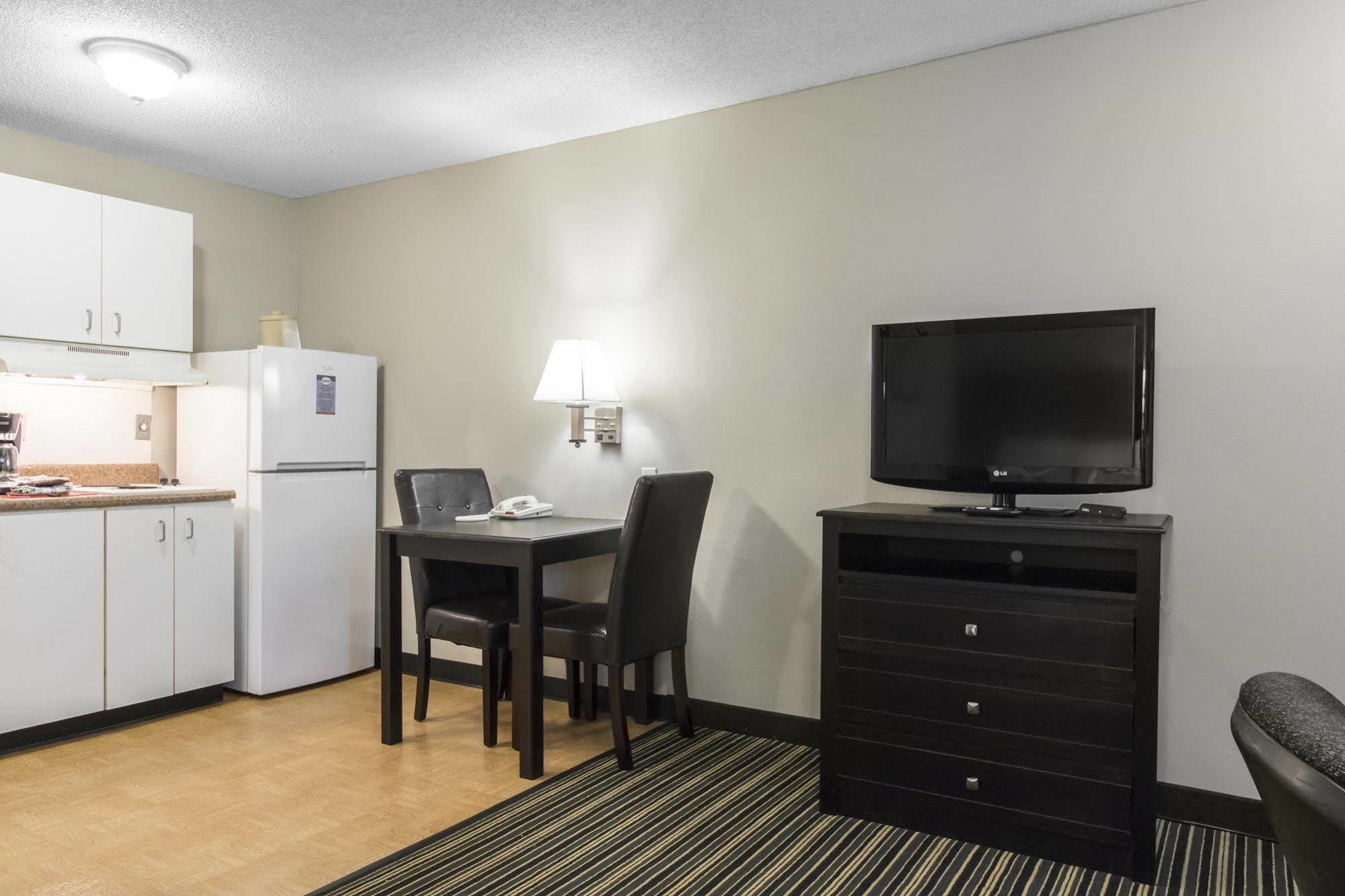 Suburban Extended Stay Hotel Naval Base Area Warrington Dış mekan fotoğraf
